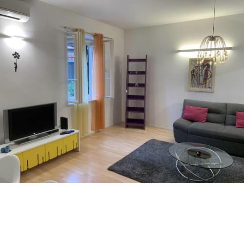 Sunshine apartment Bacvice by AULA