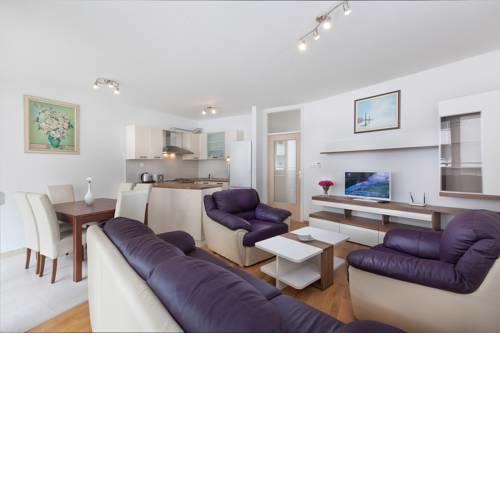 Sunshine Apartment