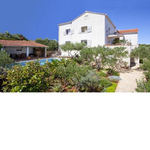 Supetar Villa Sleeps 13 Pool Air Con WiFi