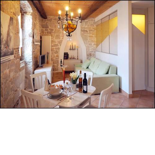 Sweet suite Kaštel Old town