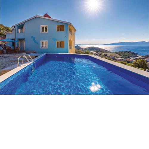 Ten-Bedroom Holiday Home in Sveti Juraj