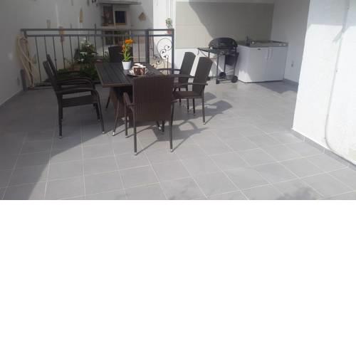 The Big Terrace Apartment
