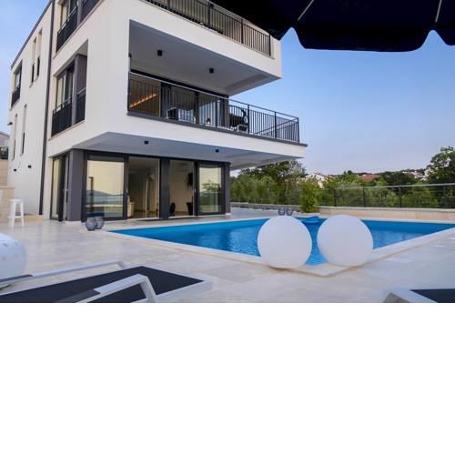 The Grand View Villa