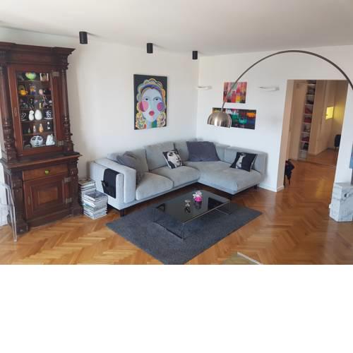 The Lux Apartment LoVi
