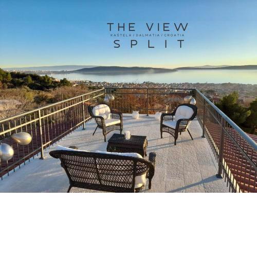 The View Split. Highlight with Roof-Top-Terrace.