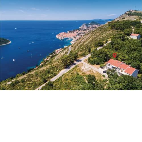 Three-Bedroom Apartment Bosanka with Sea View 08