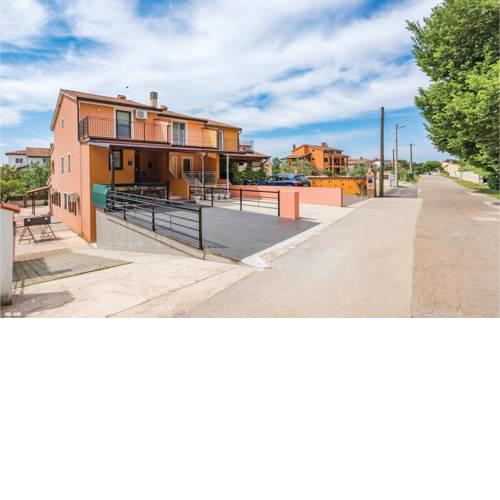 Three-Bedroom Apartment in Bonaci