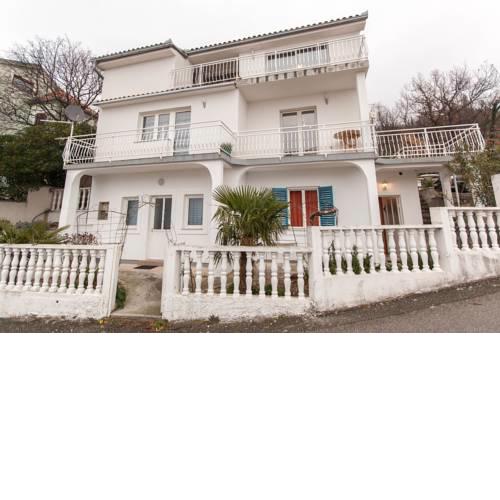 Three-Bedroom Apartment in Crikvenica VII