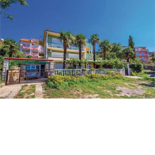 Three-Bedroom Apartment in Crikvenica
