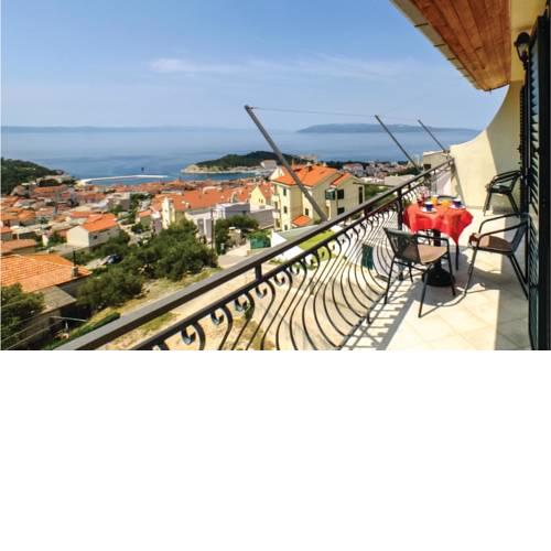 Three-Bedroom Apartment in Makarska