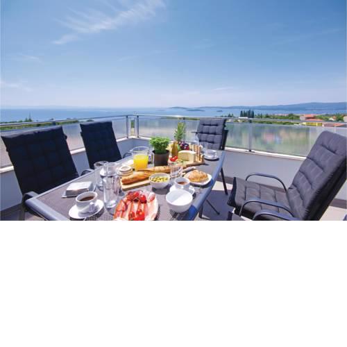 Three-Bedroom Apartment in Orebic