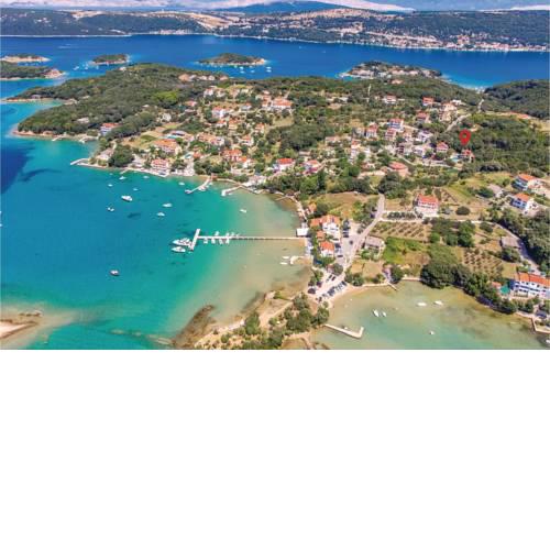 Three-Bedroom Apartment in Supetarska Draga