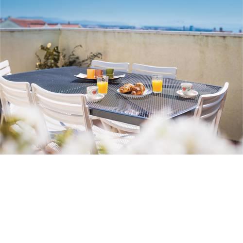 Three-Bedroom Apartment in Vodice