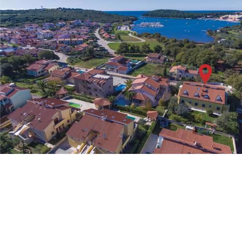 Three-Bedroom Apartment in Volme