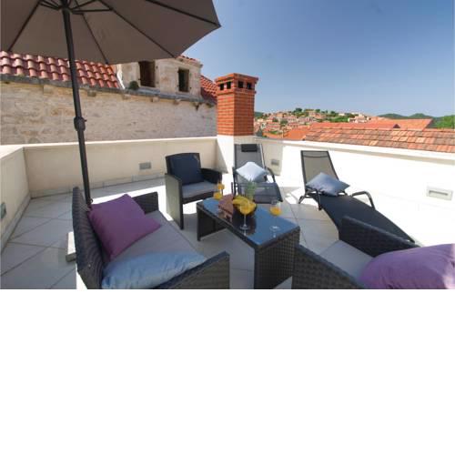 Three-Bedroom Holiday Home in Blato