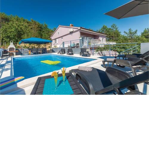 Three-Bedroom Holiday Home in Cerovlje