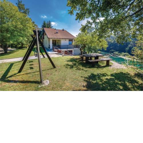 Three-Bedroom Holiday Home in Donji Zvecaj