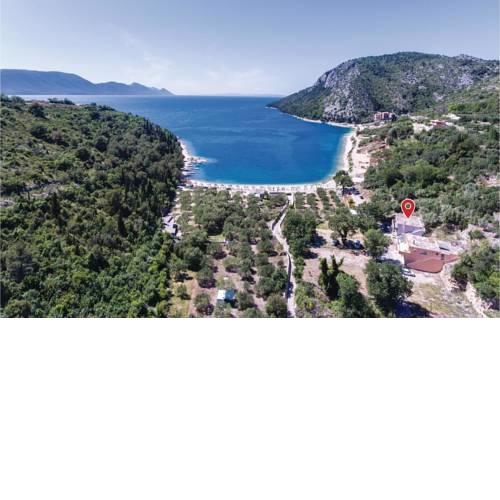 Three-Bedroom Holiday Home in Duba