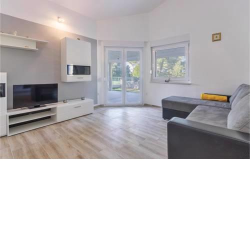 Three-Bedroom Holiday Home in Fazana