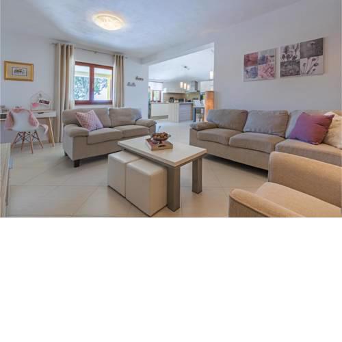 Three-Bedroom Holiday Home in Galizana