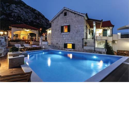 Three-Bedroom Holiday Home in Gata