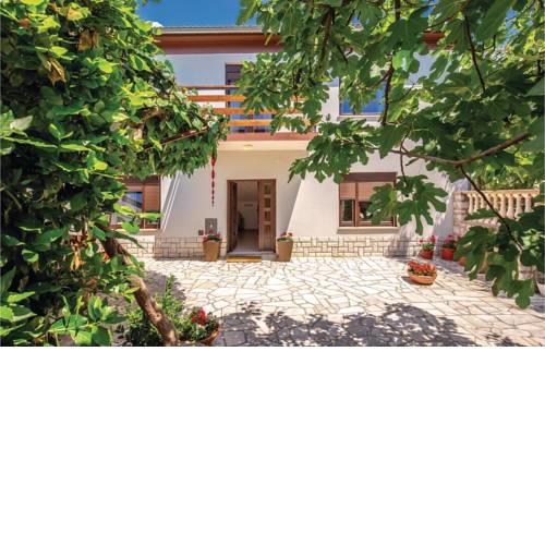 Three-Bedroom Holiday Home in Jadranovo