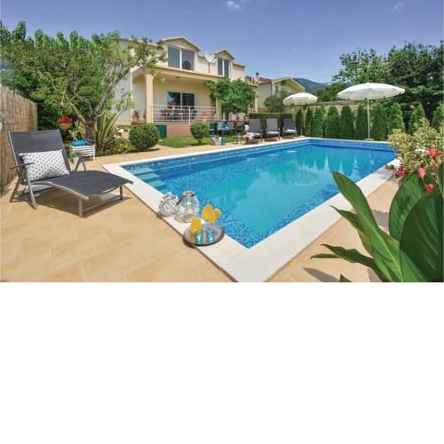 Three-Bedroom Holiday home in Kastel Stari