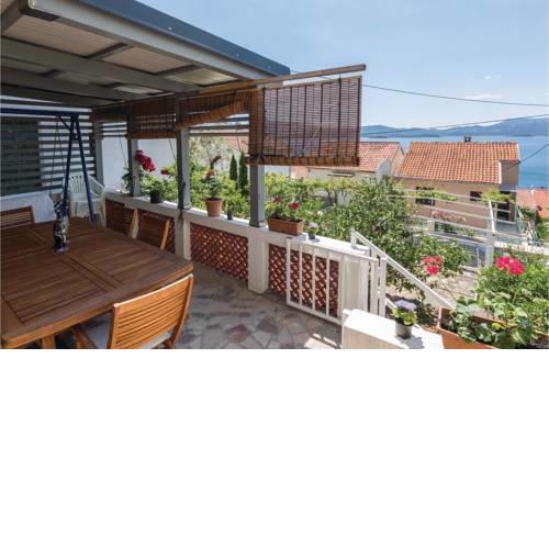Three-Bedroom Holiday Home in Komarna