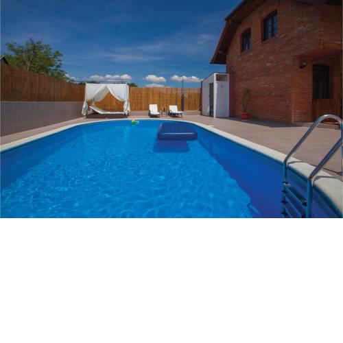 Three-Bedroom Holiday Home in Nasice