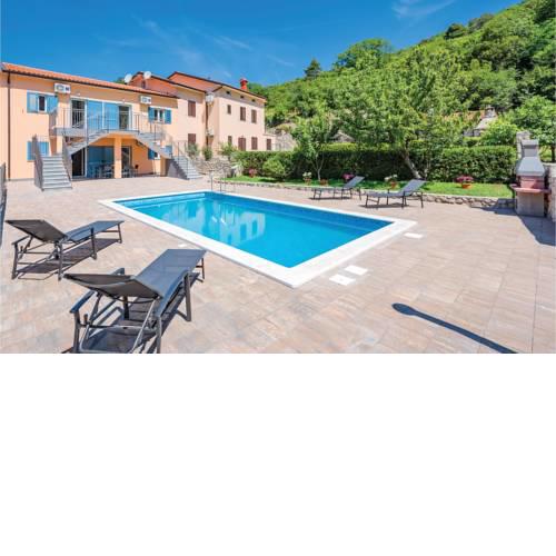 Three-Bedroom Holiday Home in Plomin
