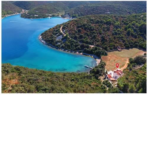 Three-Bedroom Holiday Home in Pucisca