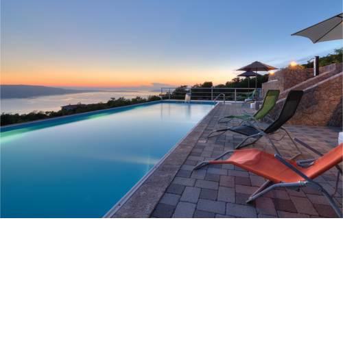 Three-Bedroom Holiday Home in Stinica