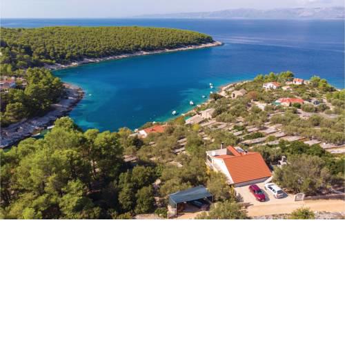 Three-Bedroom Holiday Home in Tankaraca