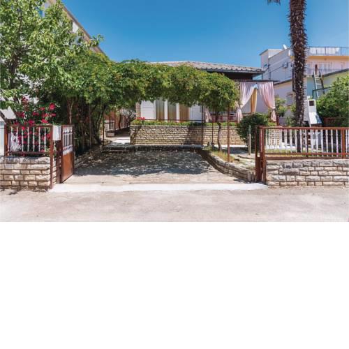 Three-Bedroom Holiday Home in Vodice
