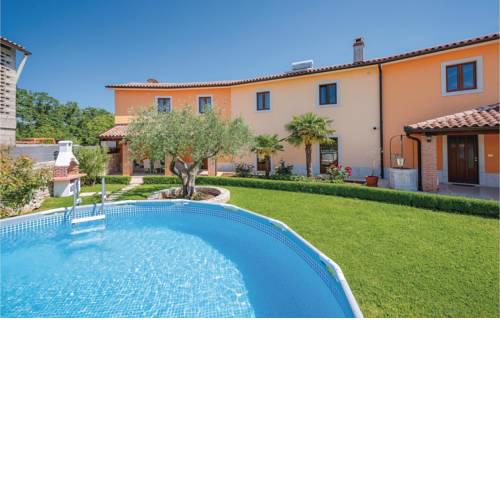 Three-Bedroom Holiday Home in Zabrezani