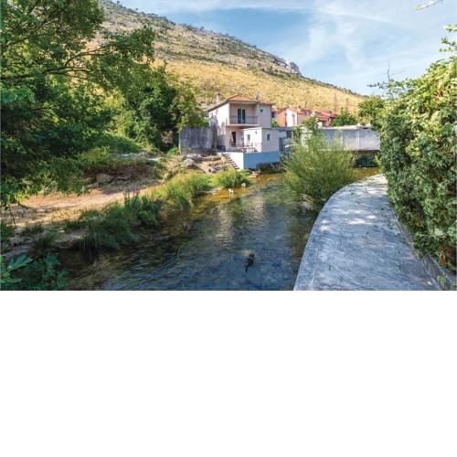 Three-Bedroom Holiday Home in Zrnovnica