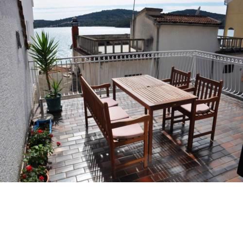 Tisno Apartments