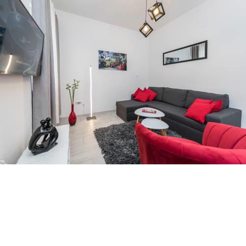 TNT Apartment