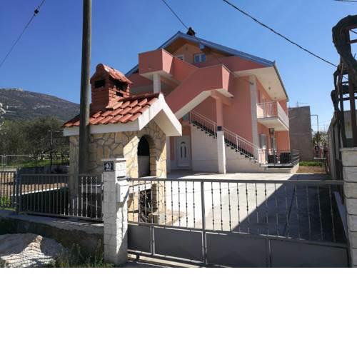 Apartment Lunne with Private Pool