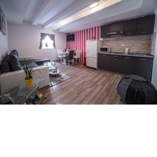 Town apartment in center