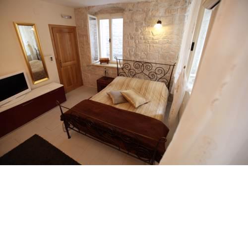Tragurium & Salona Apartments