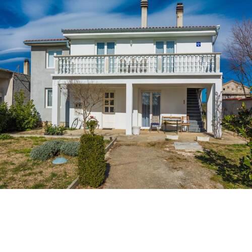 Tranquil Apartment in Podlug with Balcony and Garden