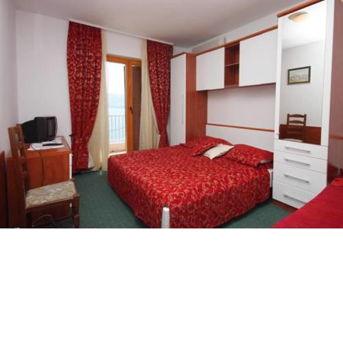Triple Room Metajna 3305k