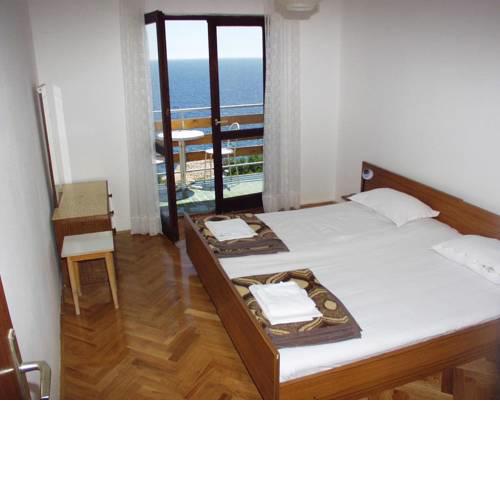 Triple Room Milna 555d