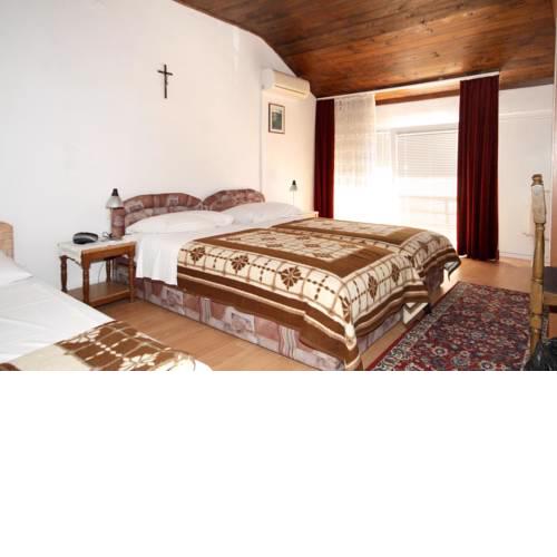 Triple Room Preko 8180e