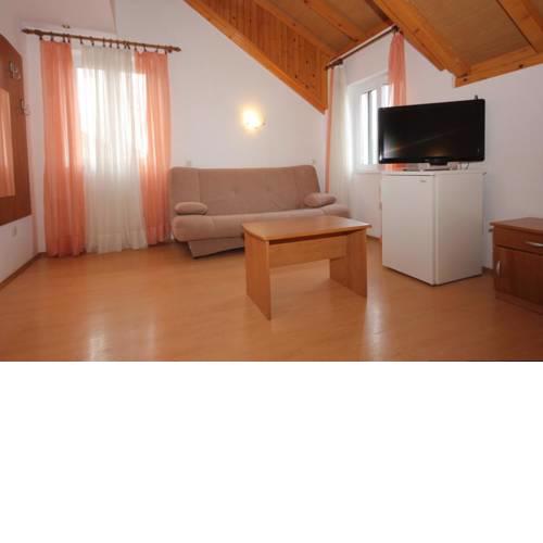 Triple Room Vis 3034e
