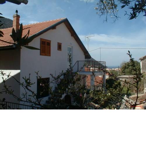 Trpanj Apartment Sleeps 9