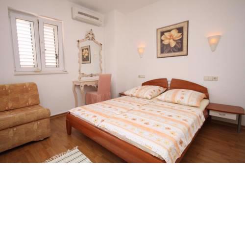 Twin Room Baska Voda 6704e
