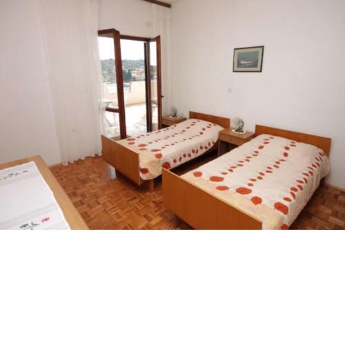 Twin Room Luka 8132d