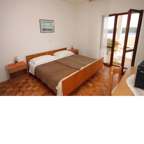 Twin Room Luka 8132e
